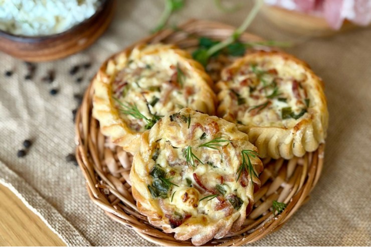 Перепечки с творогом и беконом 16 шт.