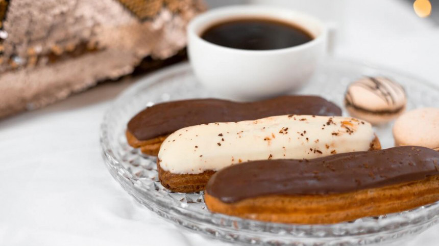 чем профитроли отличаются от эклеров и гужеров?