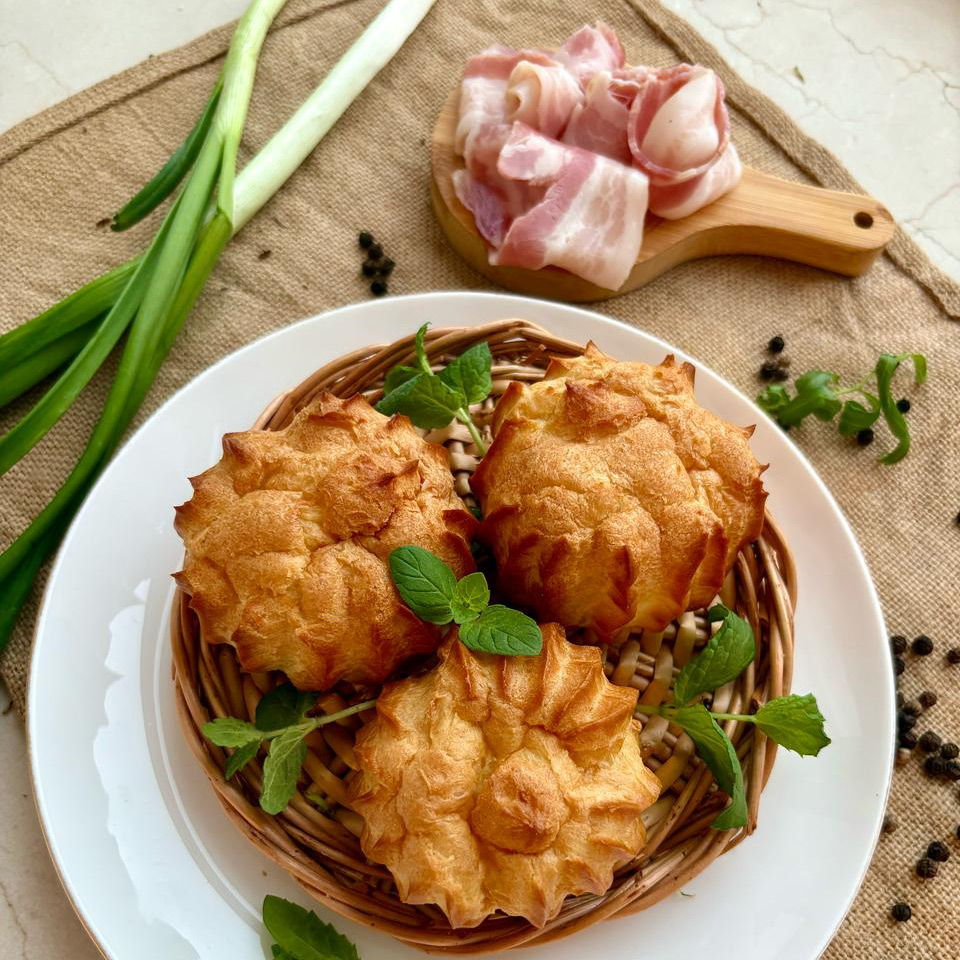 профитроли с творогом и беконом профитроли с творогом и беконом