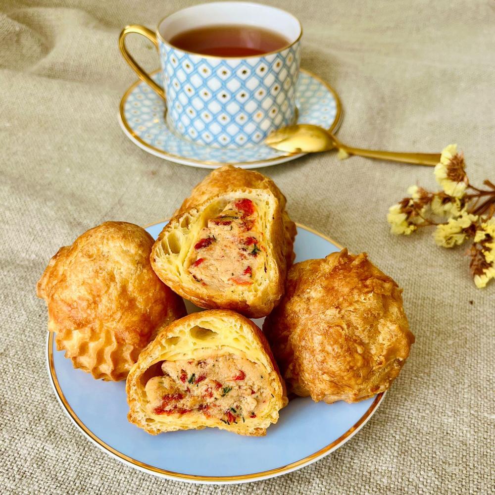 сырные гужеры с куриным паштетом и печеным перцем сырные гужеры с куриным паштетом и печеным перцем