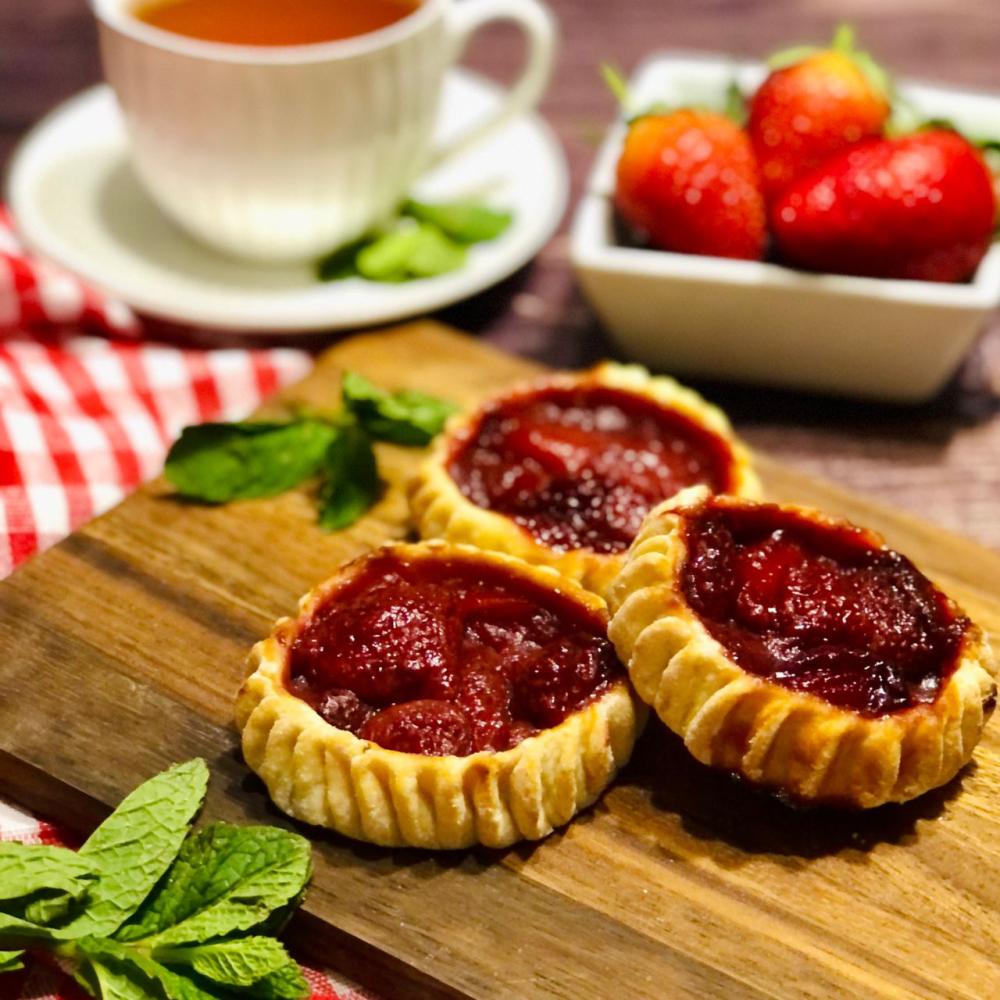 постные перепечки с клубникой 8 шт. постные перепечки с клубникой 8 шт.