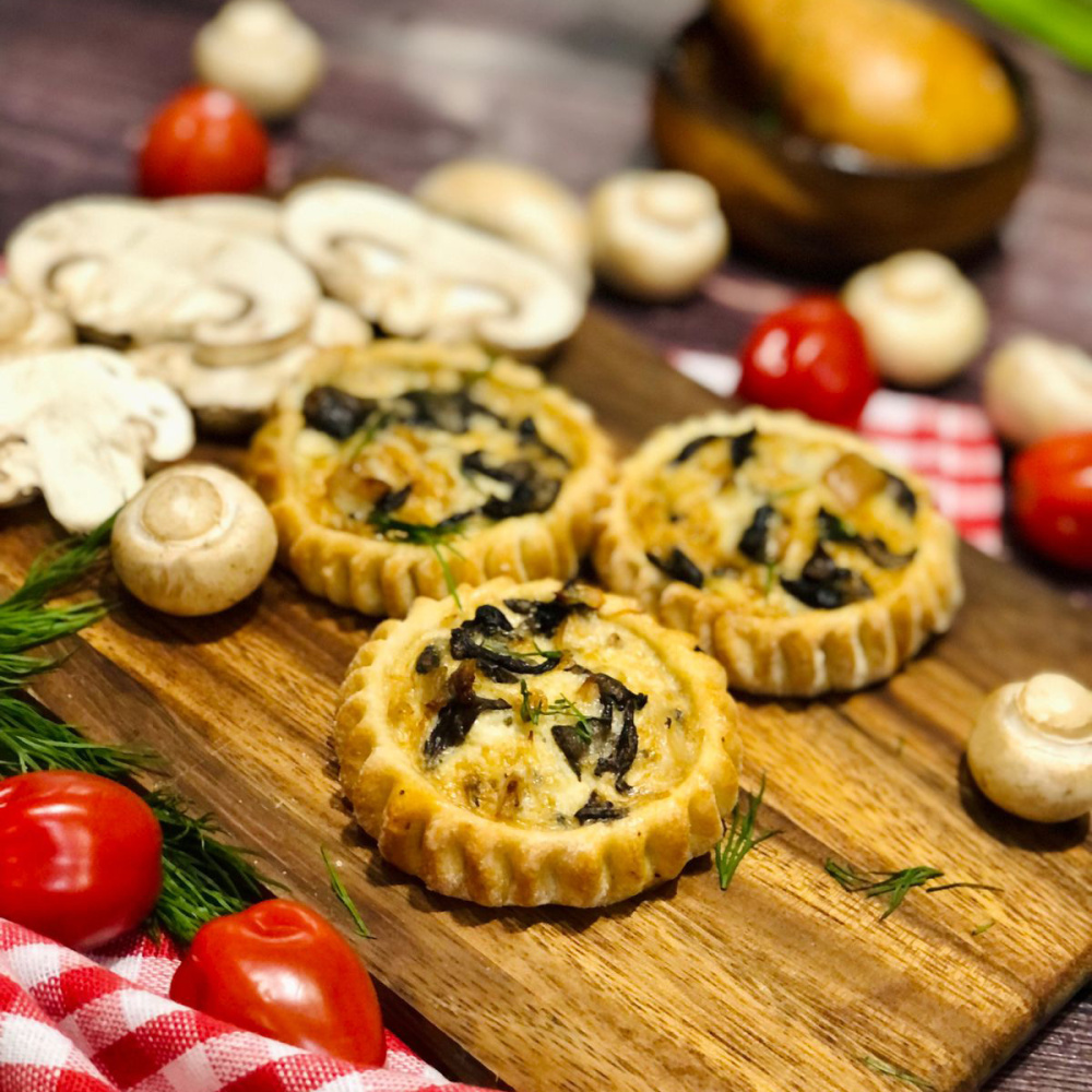 perepechki_s_kuritsey_i_gribami