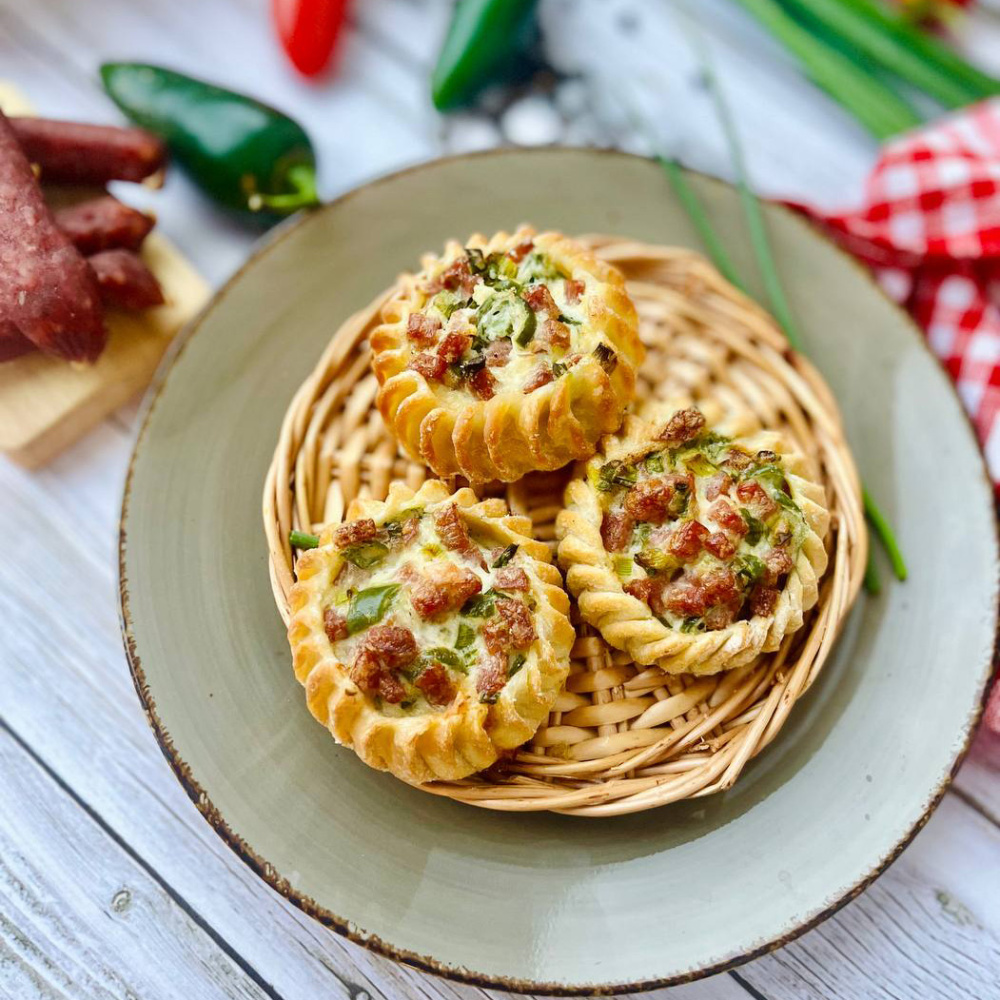 perepechki_ostrye_s_salyami_i_khalapeno